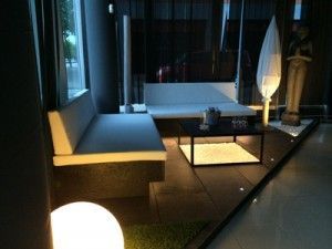 Una buena iluminación, la clave para disfrutar bajo la luz de la luna (diseño de Contemporánea)