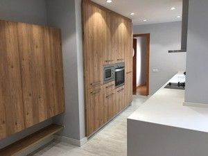 Reforma de cocina de madera Barcelona - Contemporánea