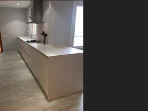 Reforma de cocina de madera Barcelona - Contemporánea