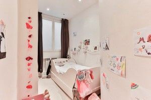 Personaliza su cuarto colgando sus creaciones artísticas