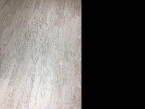 Reforma integral de un piso en Barcelona realizada por Contemporánea - suelo laminado