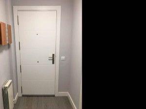 Reforma de vivienda en Terrassa diseñada por Contemporánea - puertas