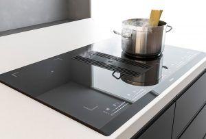 Ideas para tu reforma de cocina en Barcelona campanas integradas Pando - Contemporánea