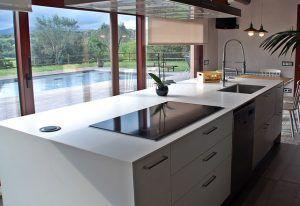 Isla de cocina reformas de cocina en Barcelona - Contemporánea