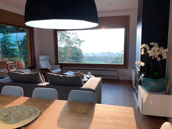 Reforma de salón comedor en Llerona - Contemporánea