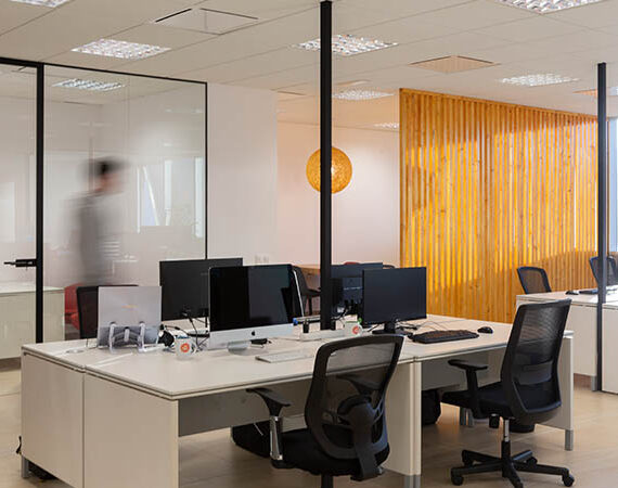 Reforma oficinas Barcelona, estudio arquitectura Contemporánea Granollers