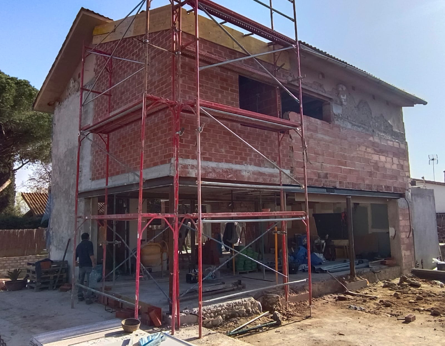 Estudio de arquitectura Granollers: cómo transformar un terreno en la vivienda de tus sueños